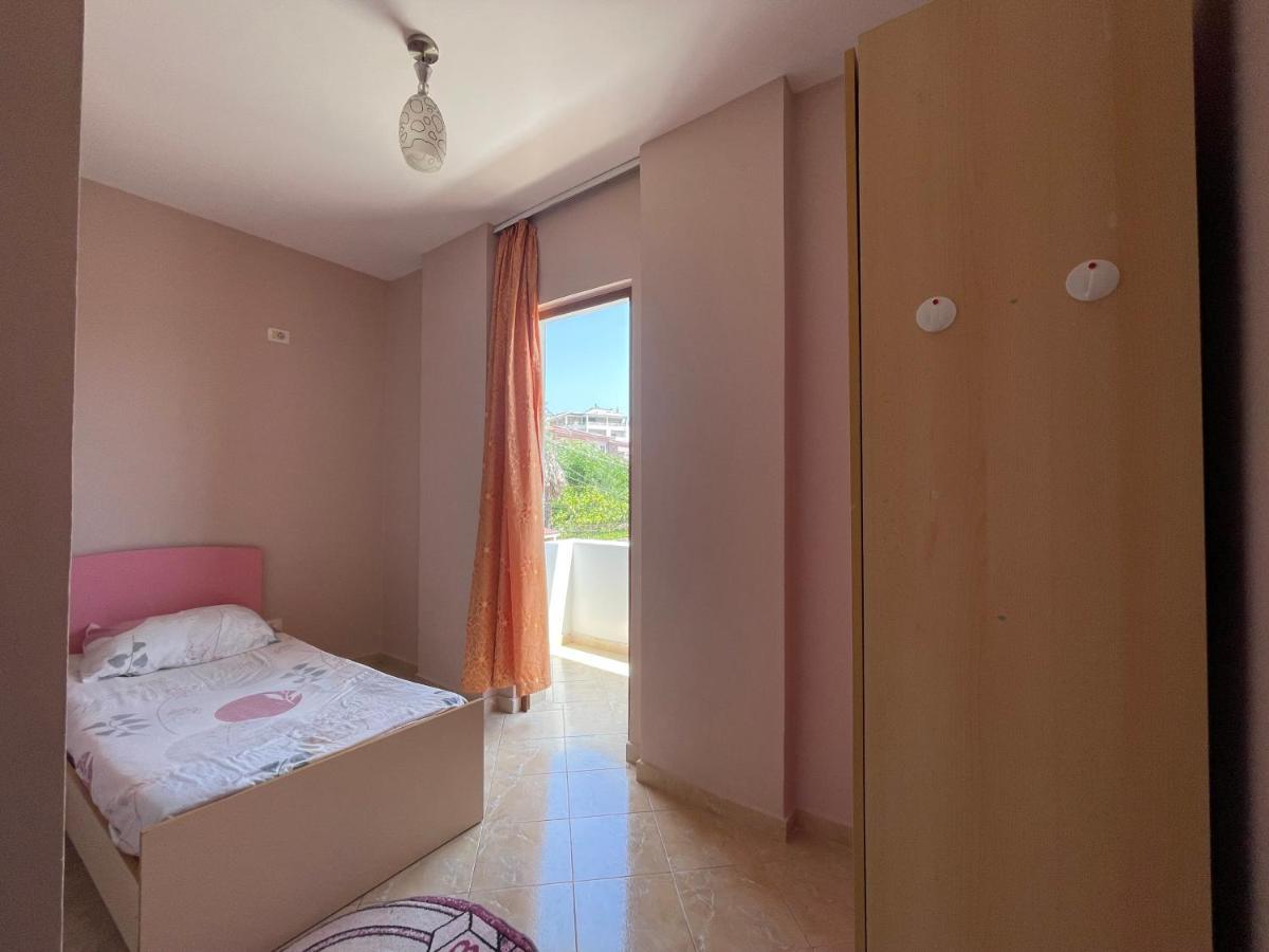 B&B - Private Rooms 2 Tirana Exteriör bild